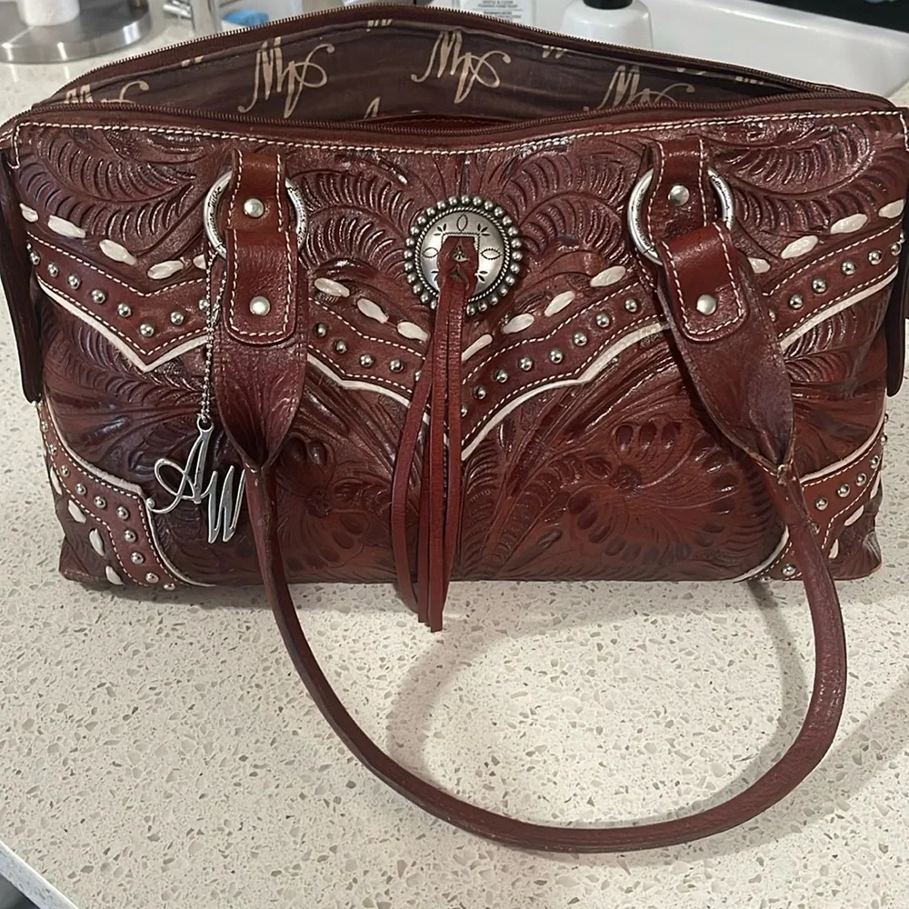 American West Rich Brown Embossed Shoulder Bag - Picture 1 of 3